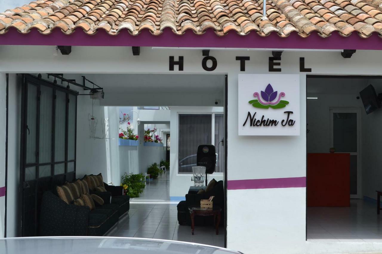 Hotel Nichim Ja Comitan de Dominguez Exteriör bild
